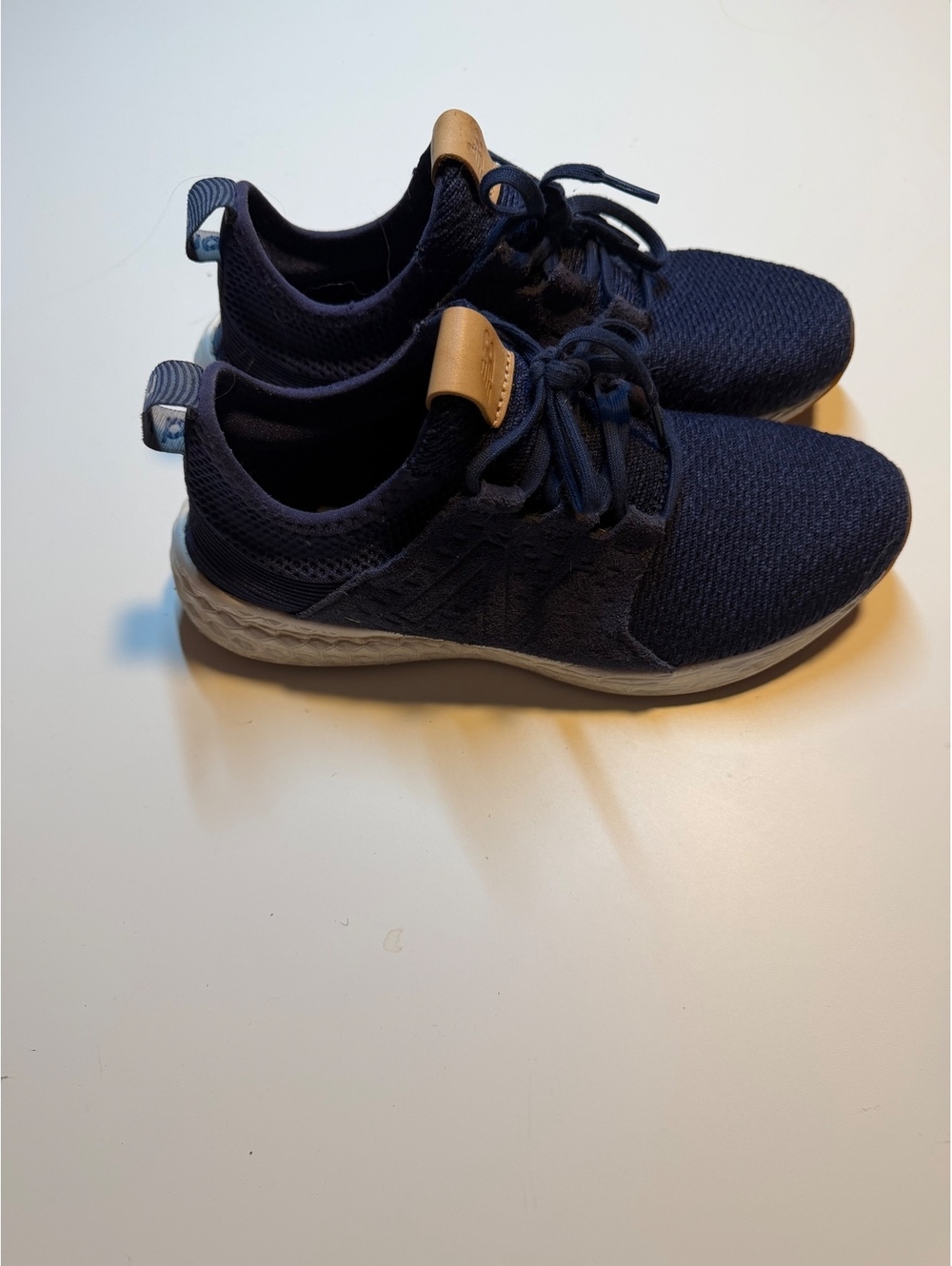 Navy women’s new balance sneakers 8.5 - Picture 4 of 6